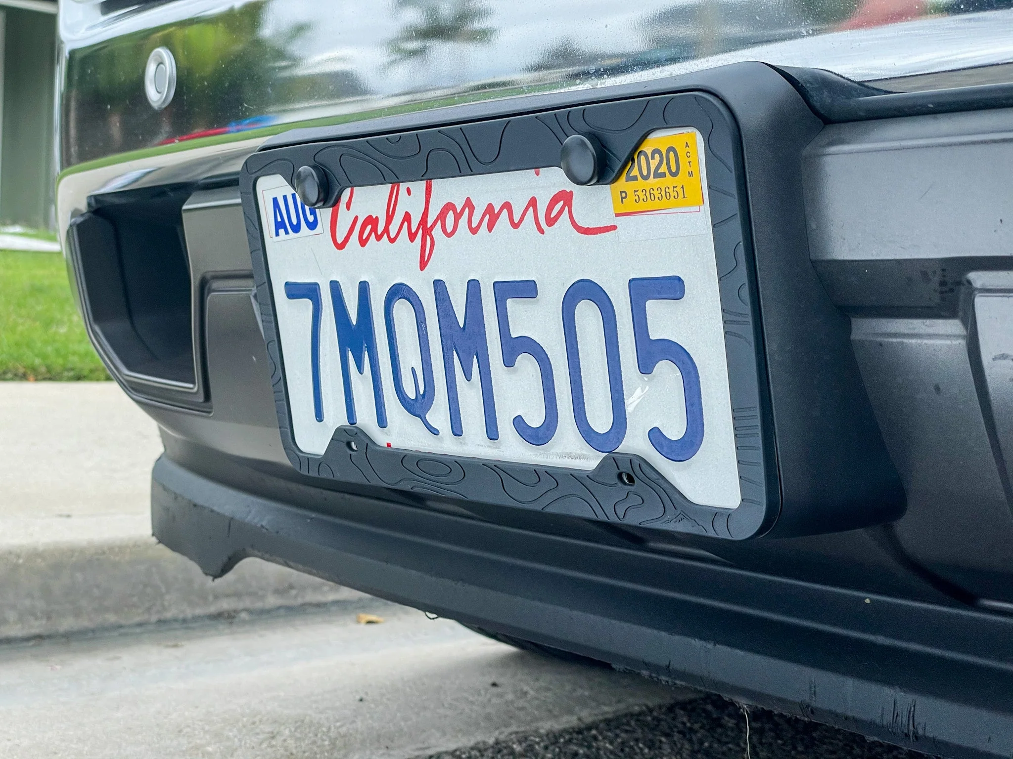 SILICONE TOPOGRAPHY LICENSE PLATE FRAME - ANTI-RATTLE, ANTI-SCRATCH - Image 3